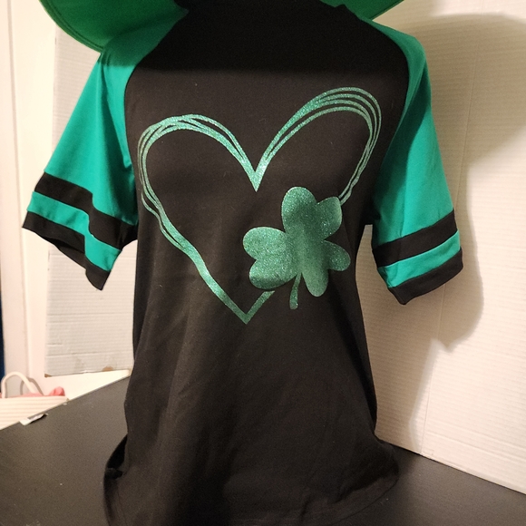 Green and Black Shamrock T-Shirt with Hat - Picture 2 of 6